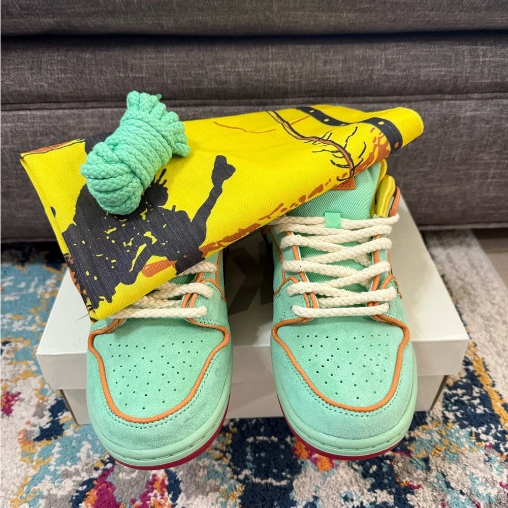 Size 7M/8.5W - Nike Dunk Low SB “Rodeo” - Picture 4 of 6